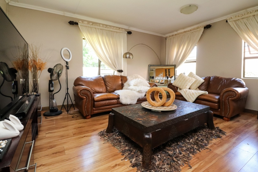 3 Bedroom Property for Sale in Wilkoppies North West